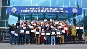 Ev ve süs hayvanları satışı yapan ve yapacak olanlara eğitim verildi
