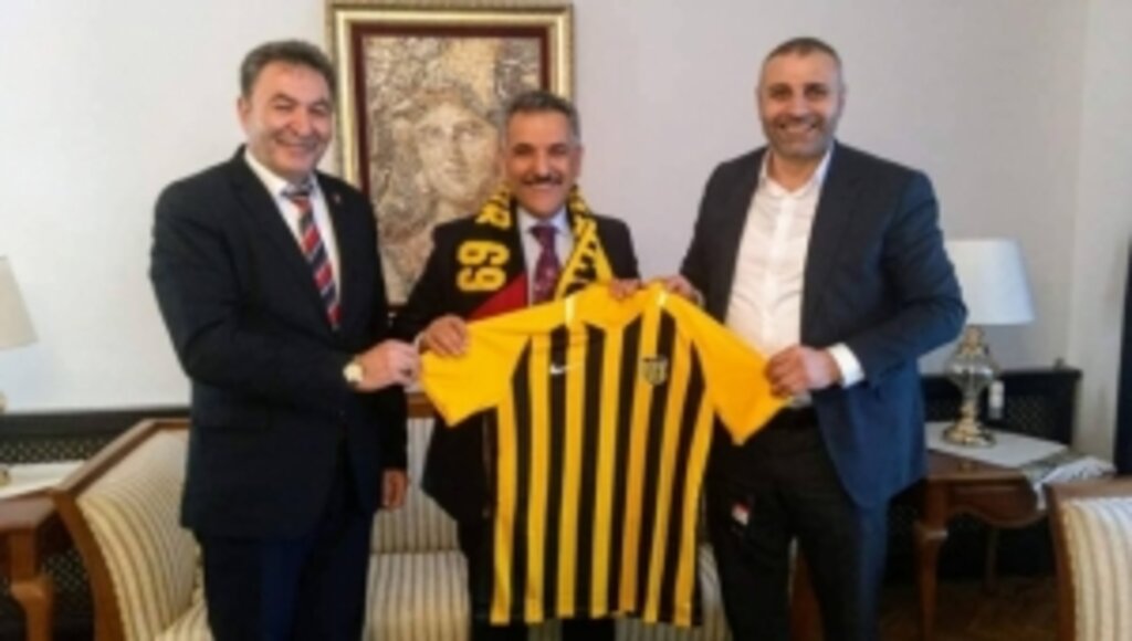 Samsun, Bayburt Ö.İ Spor As Başkanı Tamer Saka'yı Misafir Etti