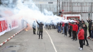 Lider Yılport Samsunspor Meşalelerle Uğurlandı