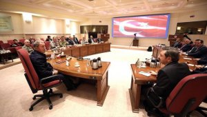 Bakan Akar; İnsanlık dramının sona erdirilmesinin derdindeyiz