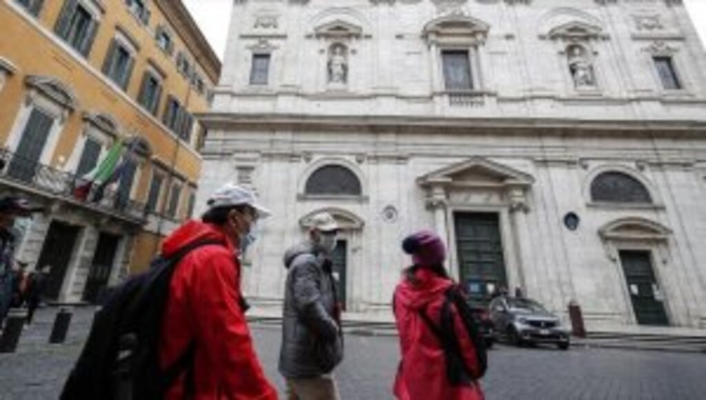 İtalya'da ölü sayısı 52'ye yükseldi