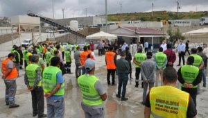 BAŞKAN ARAS’TAN ERKEN 1 MAYIS KUTLAMASI
