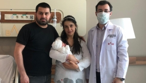 İki sezaryen üstüne normal doğum yaptı!