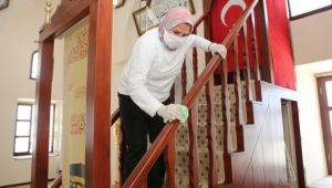 BODRUM BELEDİYESİ CAMİLERİ DEZENFEKTE EDİYOR