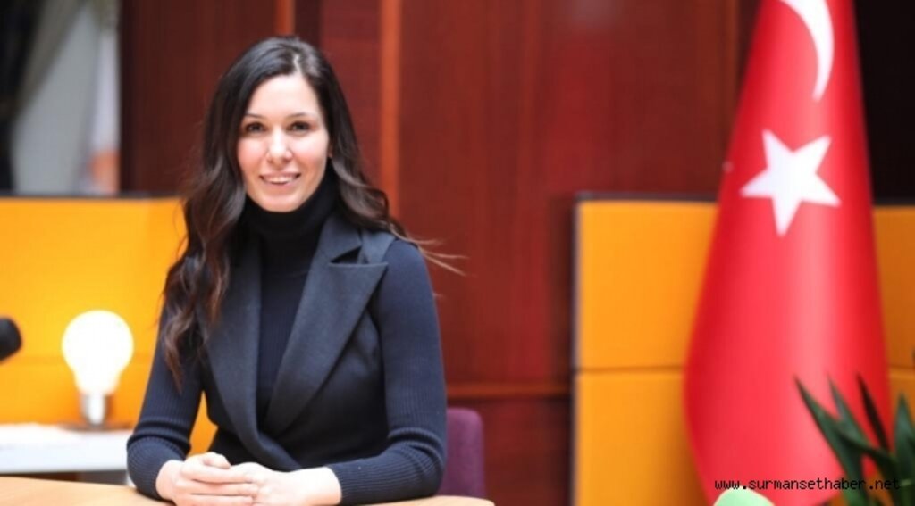 KARAASLAN: ANNELER DEĞERLERİMİZİ DE BÜYÜTENDİR