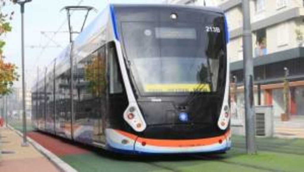 Antalya'da YKS’ye girecek öğrenci ile velisine toplu ulaşım ücretsiz