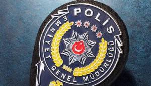 Polisler YKS'ye Geç Kalan Öğrencileri Okullarına Yetiştirdi