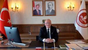 Rektör Aydın: Kızılay Zor Günlerde İnsanlık Ailesinin Yanında Olmuştur