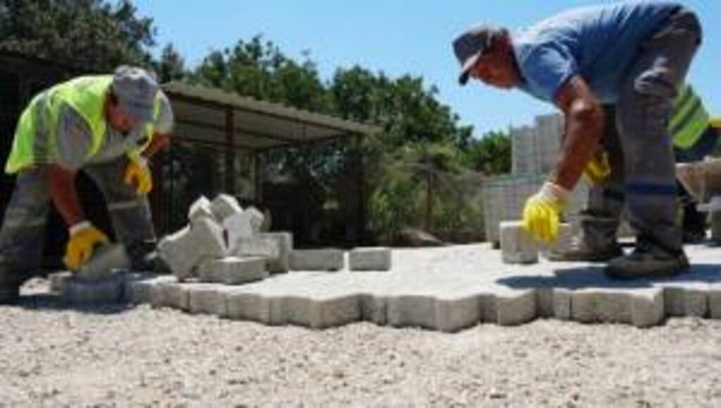 KARAOVA YOLLARINDA GENİŞ KAPSAMLI ÇALIŞMALAR DEVAM EDİYOR