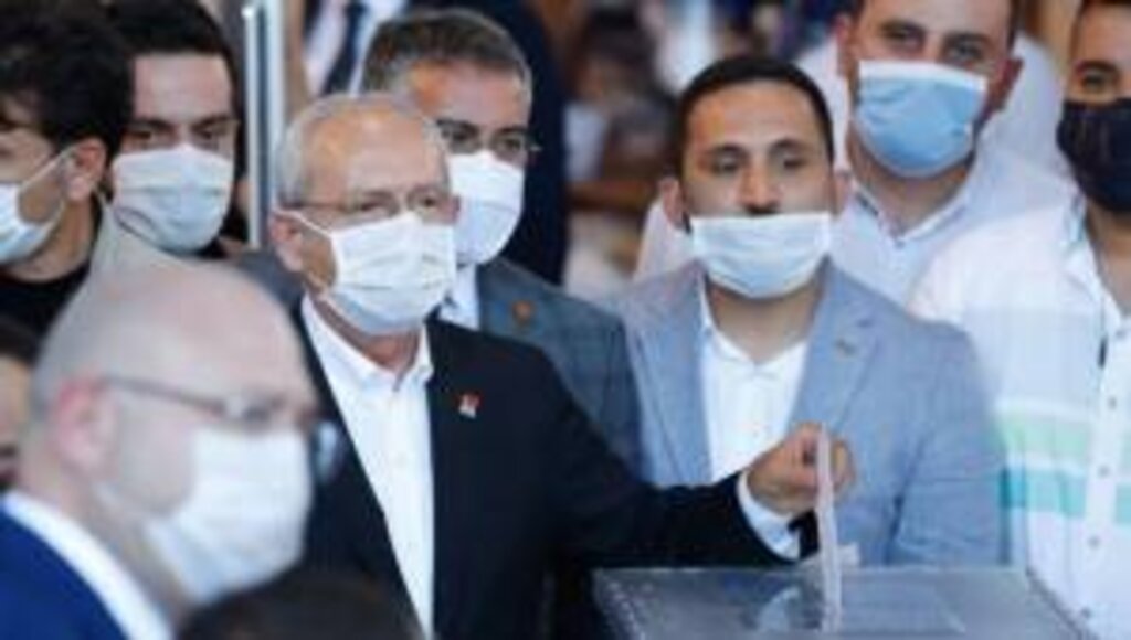 Kılıçdaroğlu yeniden CHP'nin Genel Başkanı seçildi