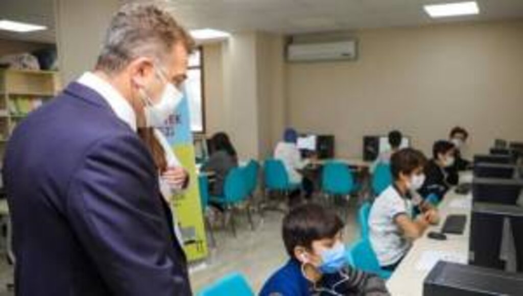 Bilgi Evlerimiz, EBA Destek Noktası Olarak Öğrencilerimizin Hizmetinde