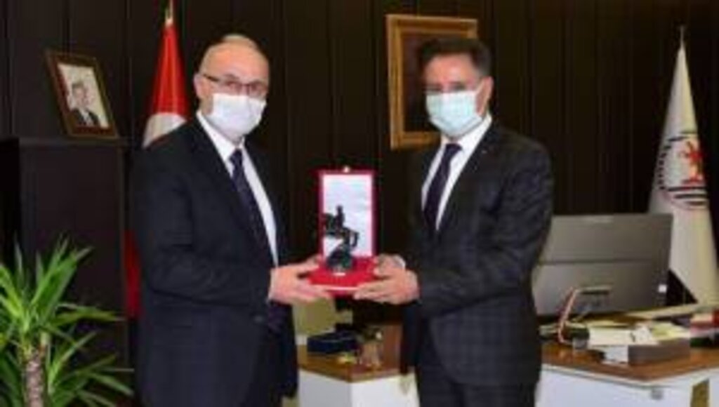 Rektör Ünal Atakum Belediye Başkanı Cemil Deveci'yi Konuk Etti