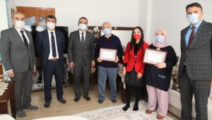 BAŞKAN KİBAR’DAN EMEKTAR ÖĞRETMENLERE VEFA