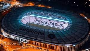 Beşiktaş Evinde Ların'le Güldü