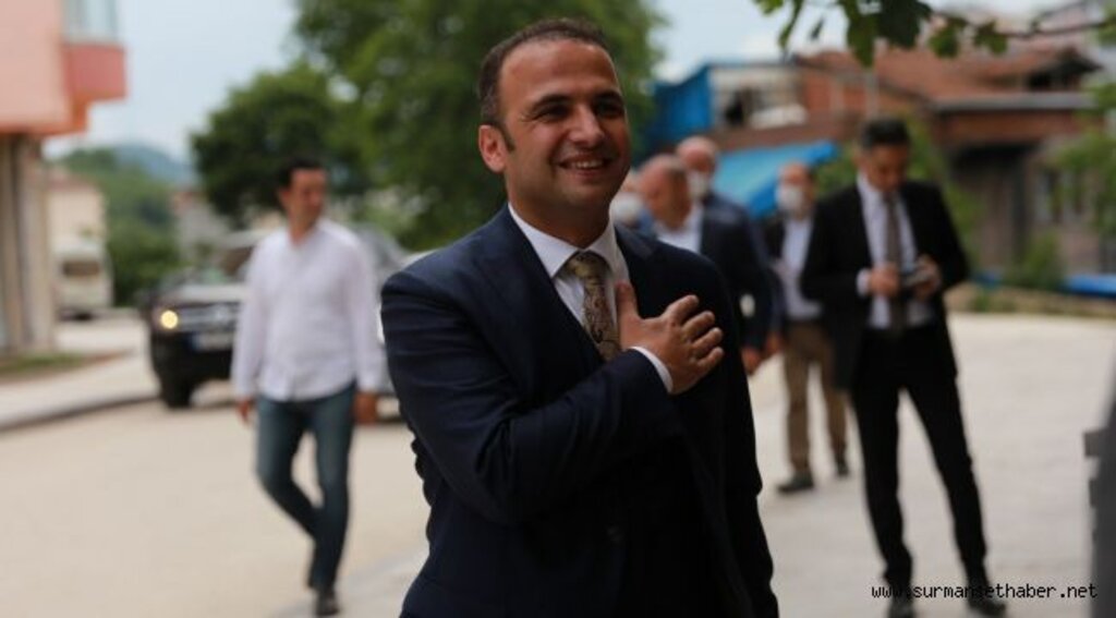2021’İN HEPİMİZE SAĞLIK, BARIŞ VE HUZUR GETİRMESİNİ DİLİYORUM