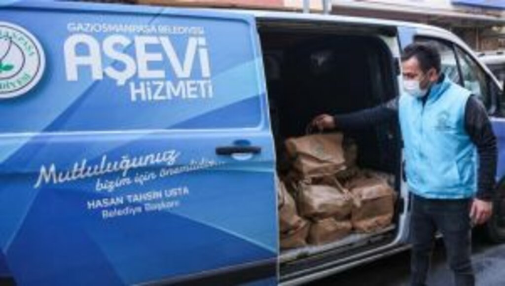 Aşevimizden İhtiyaç Sahiplerine Her Gün Sıcak Yemek Ulaştırıyoruz