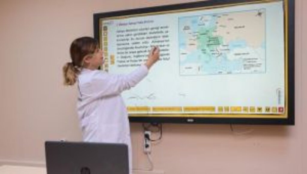 Gaziosmanpaşa Belediyesi, Uzaktan Eğitimlerle Öğrencilerin Yanında