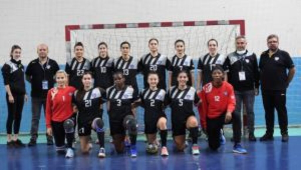 Mavi Kelebekler Mudanya’da kupa peşinde