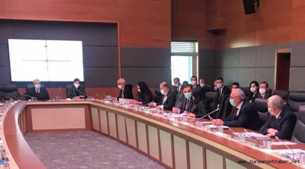 YAŞAR, KURUMLARA SESLENDİ