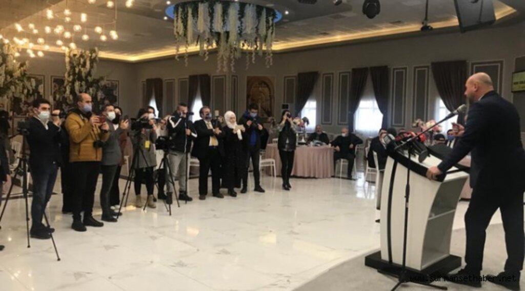 Başkan Hasan Togar, gazetecileri unutmadı