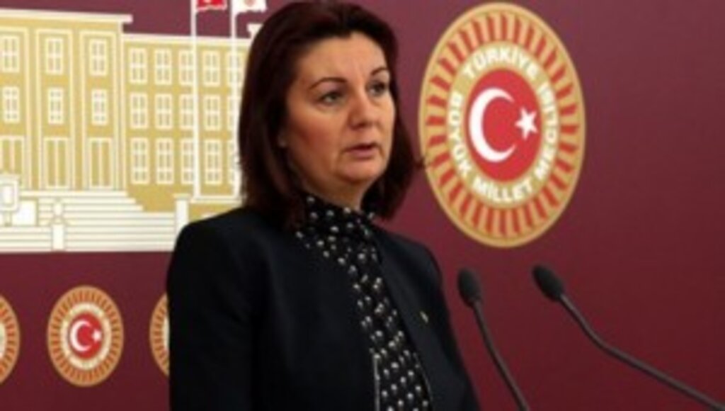 CHP’DEN UZAKTAN EĞİTİMDE KDV VE ÖİV SIFIRLANSIN TEKLİFİ!