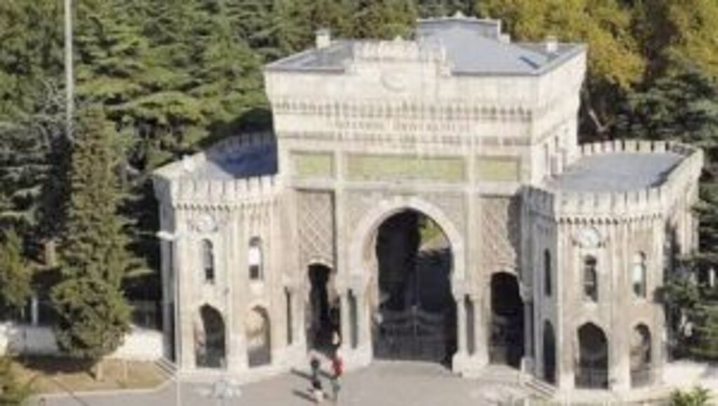 İÜ Hukuk Fakültesi Mezunu Yaprak Baltacıoğlu'nun Kanada Şeref Madalyası ile Ödüllendirildiği Açıklandı