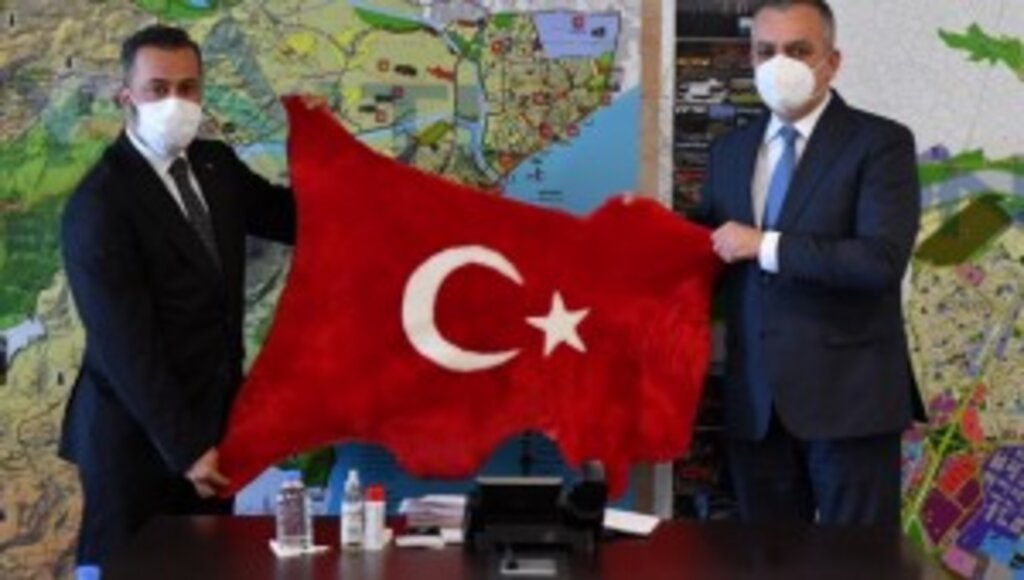 Konyaaltı’nda güvenlik personelini sevindiren imza