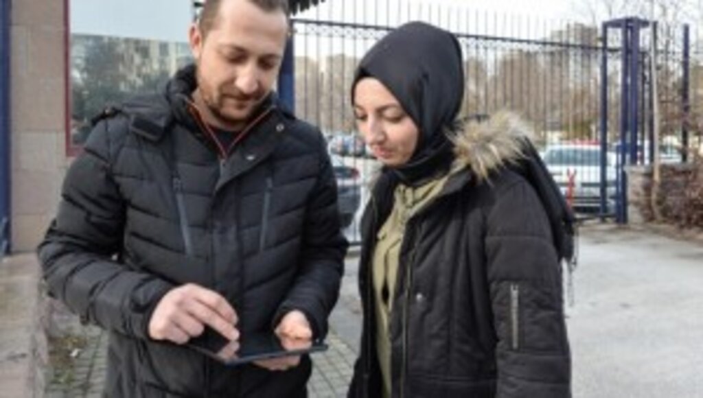 MANSUR YAVAŞ MEYDANLARDA ÜCRETSİZ İNTERNET VERİLECEĞİNİ AÇIKLADI