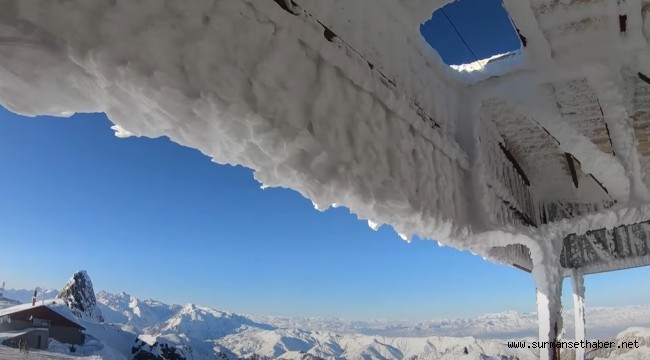 Şef Ömür Akkor, 3.500 Metrede Jandarma Özel Harekat İçin Yemek Yaptı