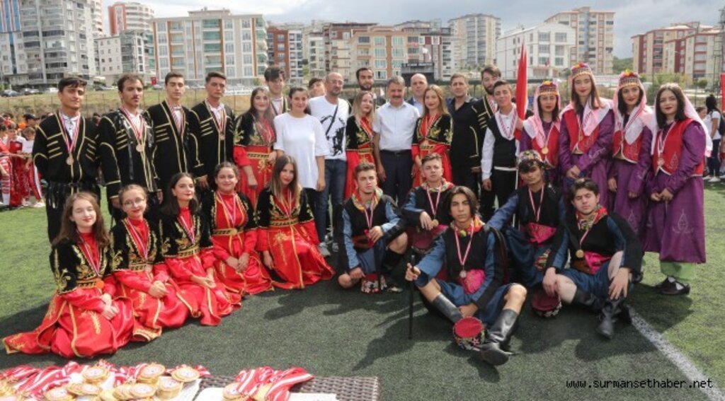 Atakum Belediyesi Halk Oyunları Topluluğu Türkiye’yi tanıtacak