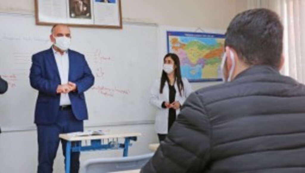 Canik Belediyesi eğitime destek olmayı sürdürüyor. 