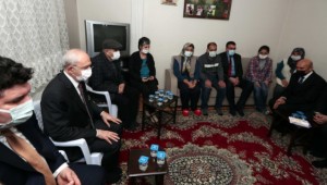 CHP GENEL BAŞKANI KEMAL KILIÇDAROĞLU, İZMİR'DE TAZİYE ZİYARETİNDE BULUNDU