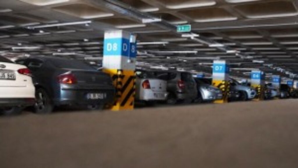 OTOPARK TAMAM, SÜS HAVUZUNUN YAPIMINA DEVAM