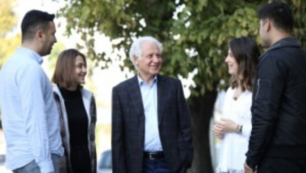 ŞİŞLİ DİJİTAL SINIF GENÇLERİ ÜNİVERSİTEYE HAZIRLIYOR