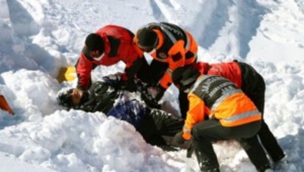 Mucizelerin Kahramanları: JAK Timleri