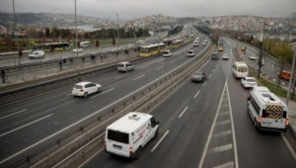 3 gün sürecek sokağa çıkma kısıtlaması başladı