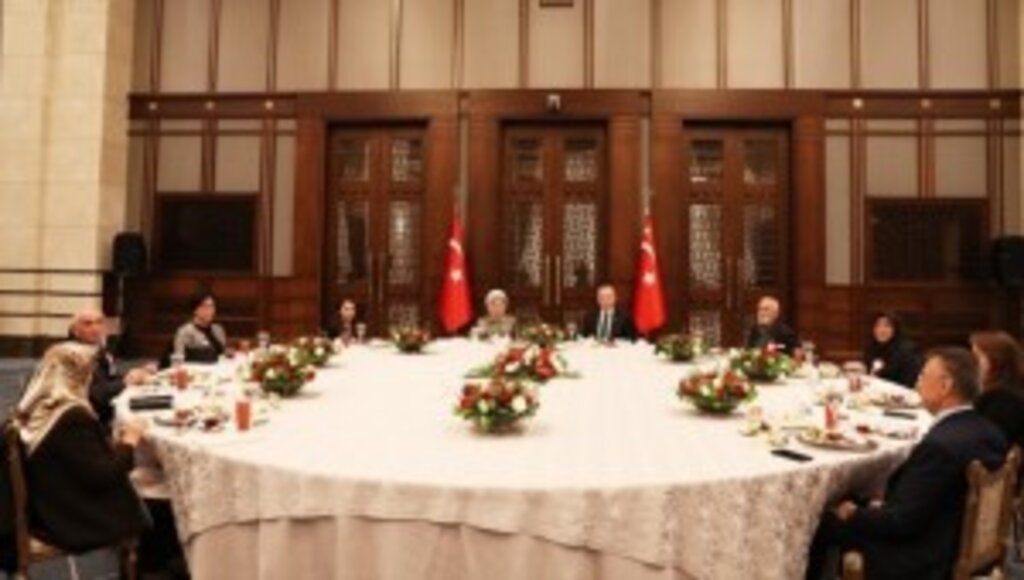 Cumhurbaşkanı Erdoğan, şehit yakınlarıyla iftar yaptı
