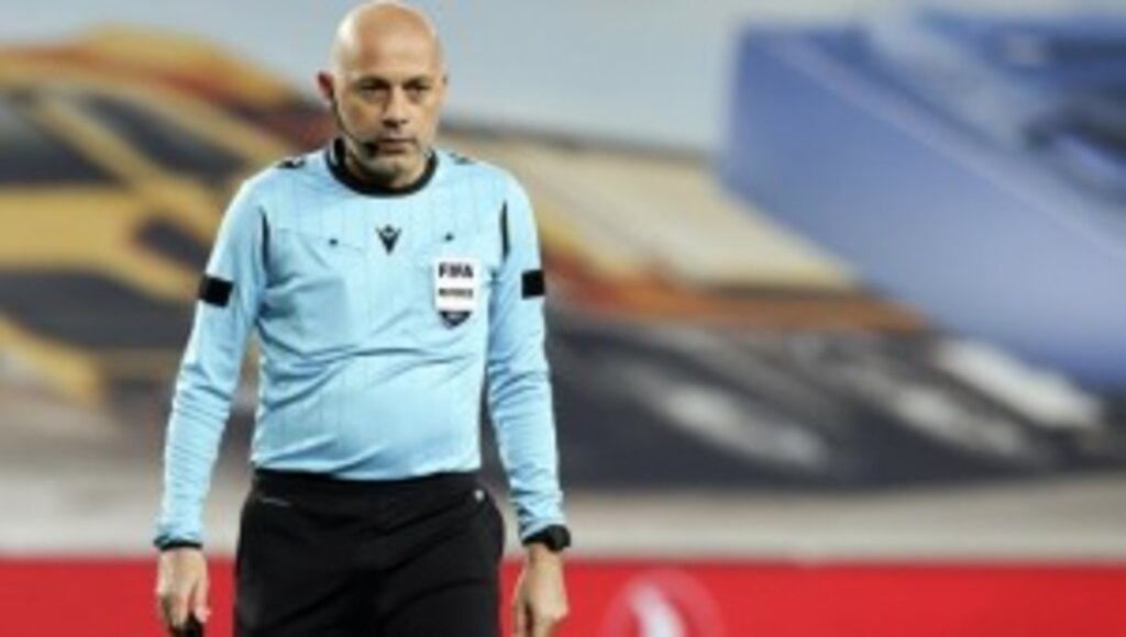 FIFA kokartlı hakem Cüneyt Çakır'ın 3. Avrupa Şampiyonası gururu