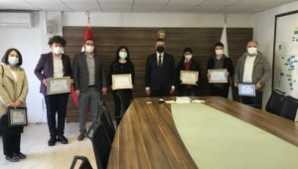 Liseler Arası TÜBİTAK Proje Yarışmasına İlkadım İlçesi Öğrencileri Damgasını Vurdu.