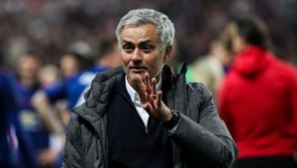Tottenham Jose Mourinho ile yollarını ayırdı