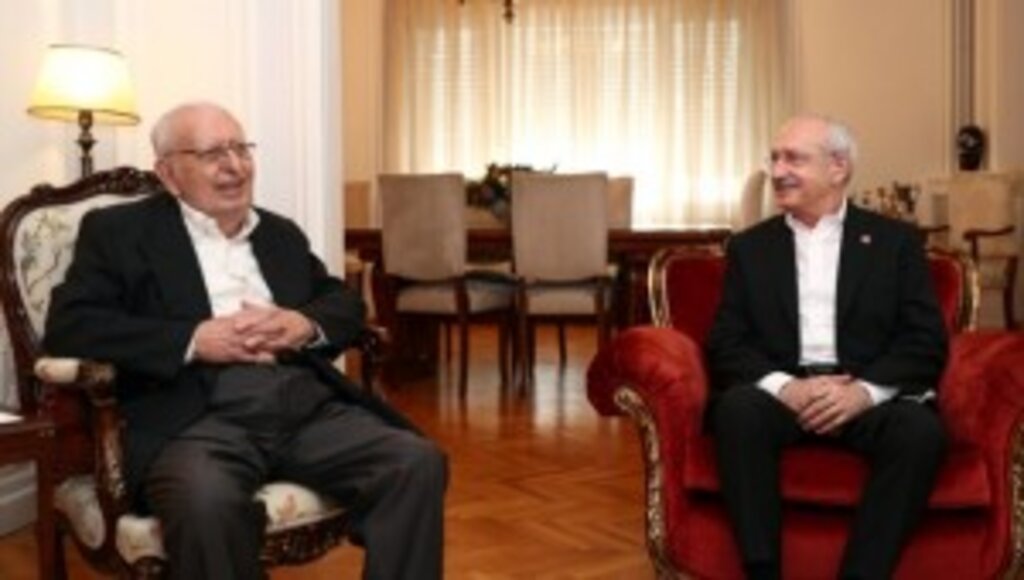 CHP Genel Başkanı Kılıçdaroğlu, eski TBMM Başkanı Hüsamettin Cindoruk'u ziyaret etti