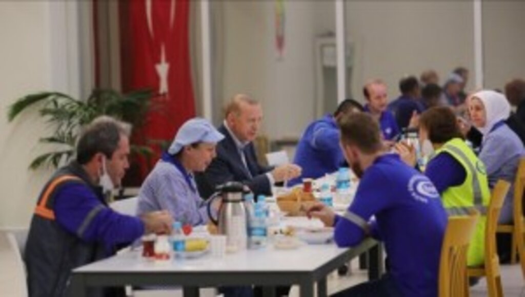 Cumhurbaşkanı Erdoğan: İşçinin o kutsal alın terini sömürmek isteyenlere fırsat vermeyeceğiz