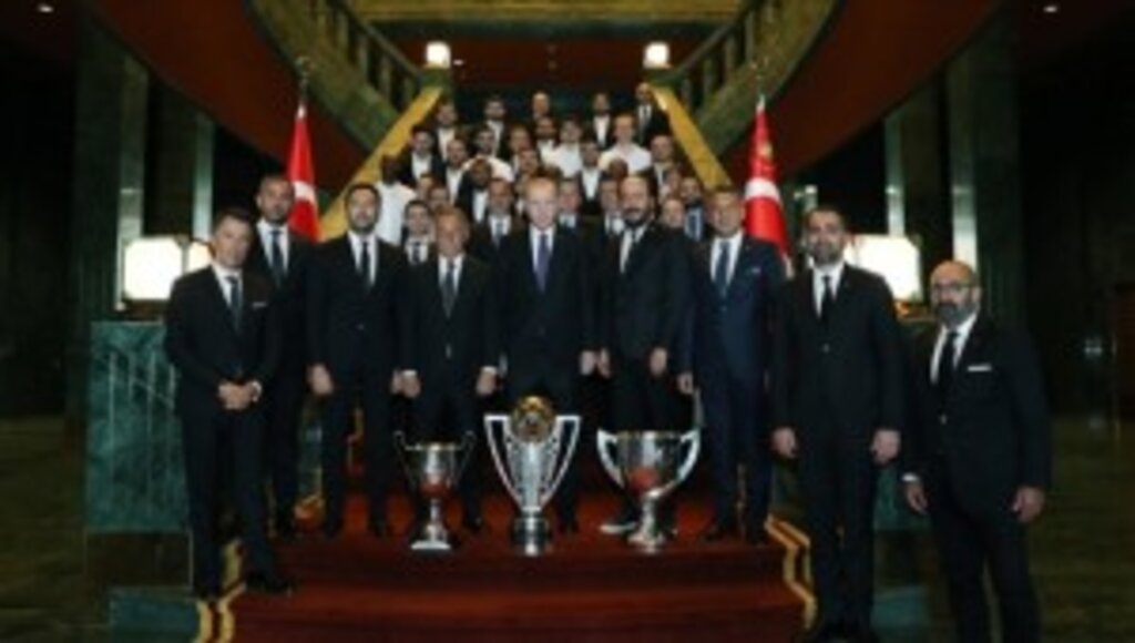 Önümüzdeki sezonu stadyumların yeniden coşkuyla dolduğu bir iklimde düzenlemek istiyoruz