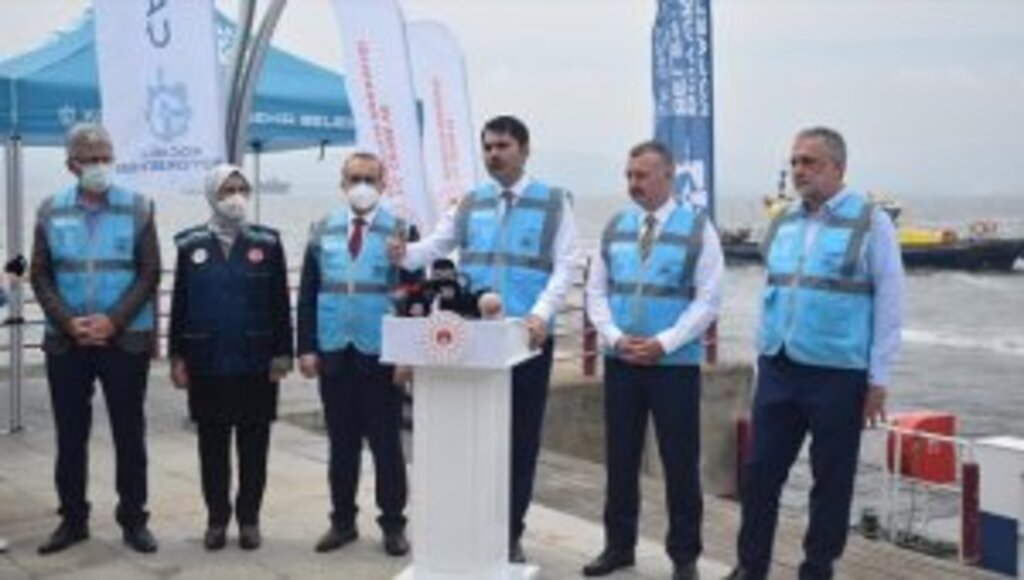 Bakan Kurum: Bugüne kadar 5 bin 306 metreküp müsilaj toplandı