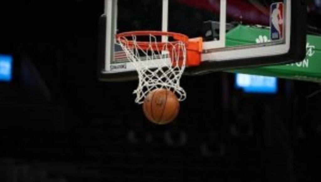 Clippers NBA Batı Konferansı finalini 6. maça taşıdı