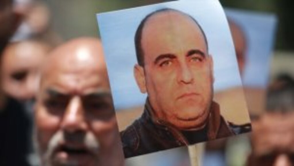 Gözaltına alındıktan kısa süre sonra ölen Filistinli muhalif Nizar Benat kimdir?