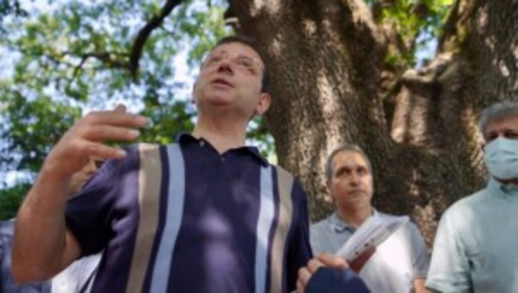 İMAMOĞLU, “KORU NÖBETİNDEKİ” GÖNÜLLÜLERLE BULUŞTU: “İBB’NİN ONAYI OLMADAN HİÇBİR İMALATA GİRİLEMEZ”