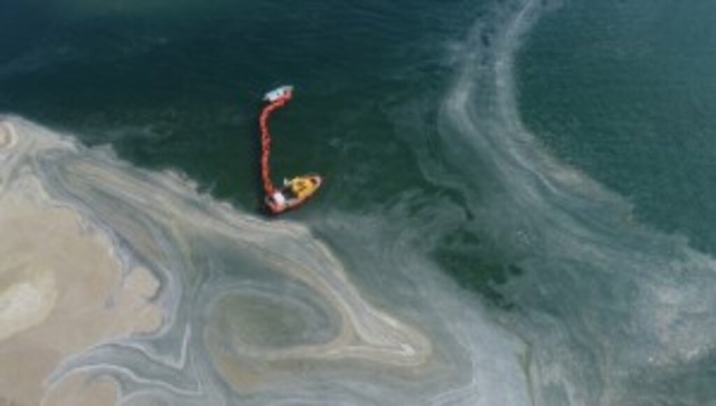 Marmara Denizi'nden 3 günde toplam 733 metreküp müsilaj temizlendi