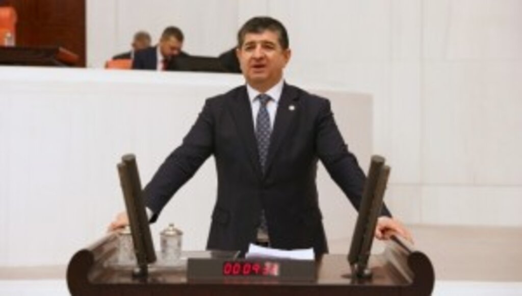 Milletvekili Cavit Arı Finike'ye Müjdeyi Verdi