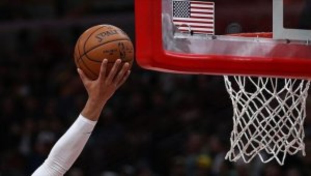 NBA'de Bucks, Hawks karşısında seriyi eşitledi